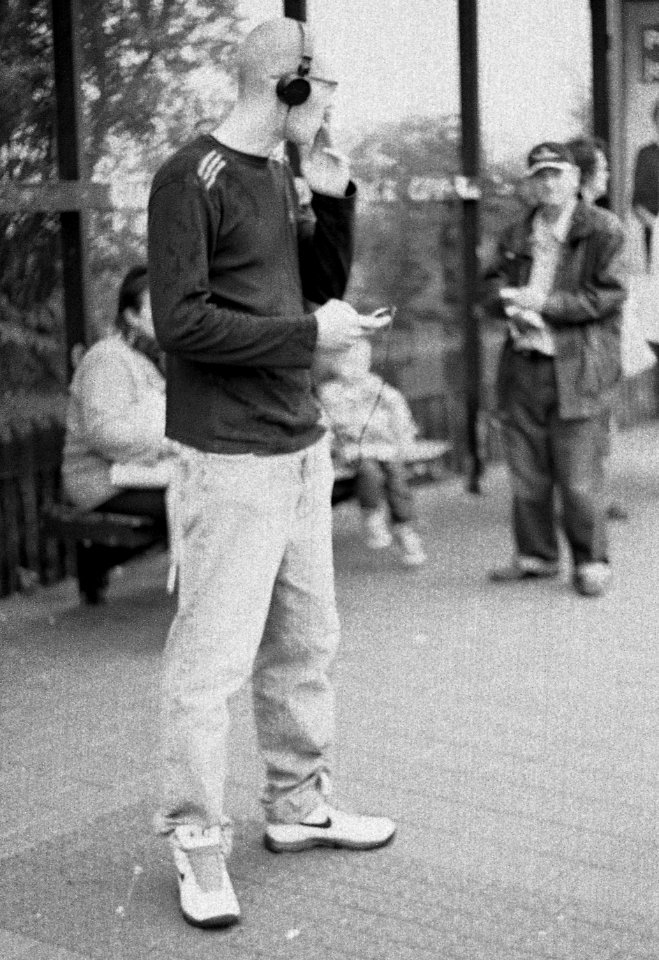 Praktica BC1 - Bus Stop Úzká Scene 6