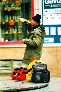 Praktica MTL 5 + Pentacon Electric 4/200 MC - Drinking Man