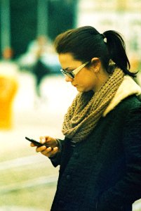 Praktica MTL 5 + Pentacon Electric 4/200 MC - Texting Woman