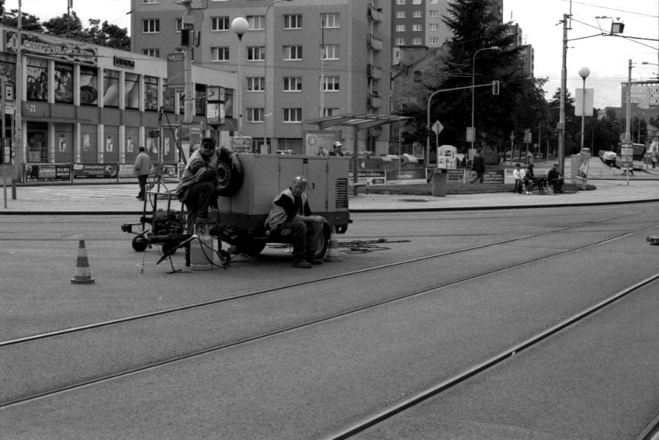 Canon EOS30 - New Scan - Workers on Mendel's Square