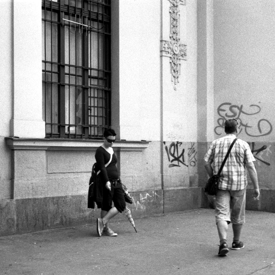 Smena Symbol - People in front of Main Railway Station 1