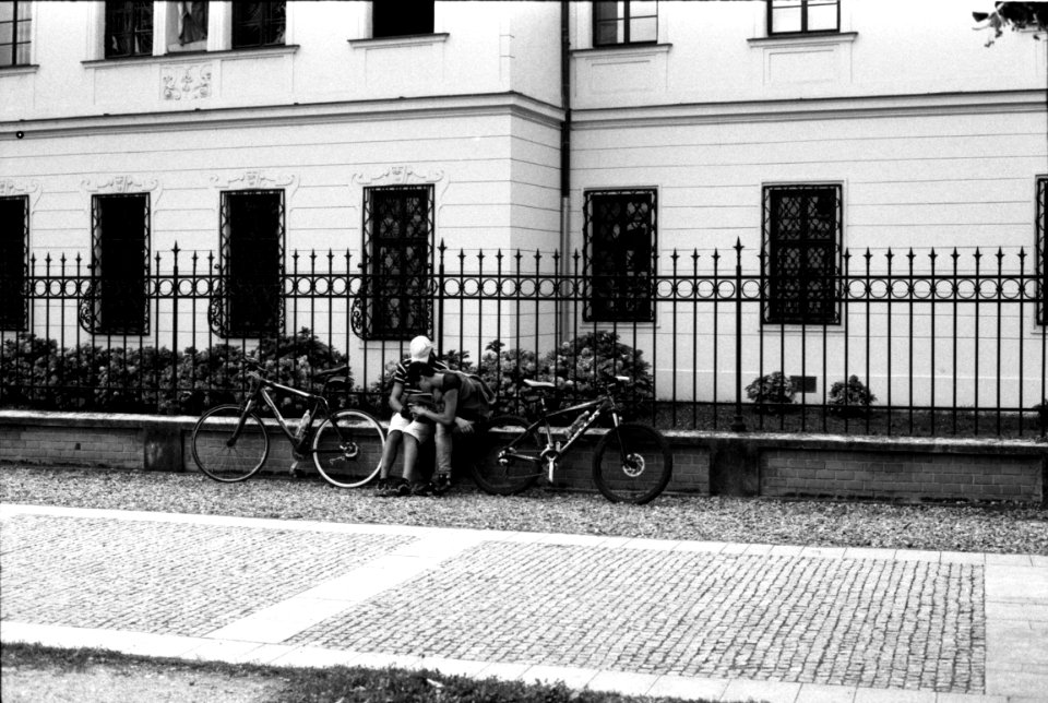 Canon EOS30 - New Scan - Cyclist Couple