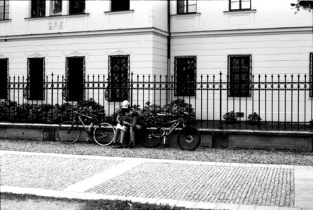 Canon EOS30 - New Scan - Cyclist Couple