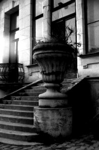 Siluet Elektro - Entrance to the Closed Belveder Hotel