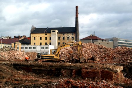Sony A230 + MIR-1V - Demolition of Vlněna 09