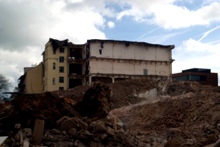 Sony A230 + MIR-1V - Demolition of Vlněna 19