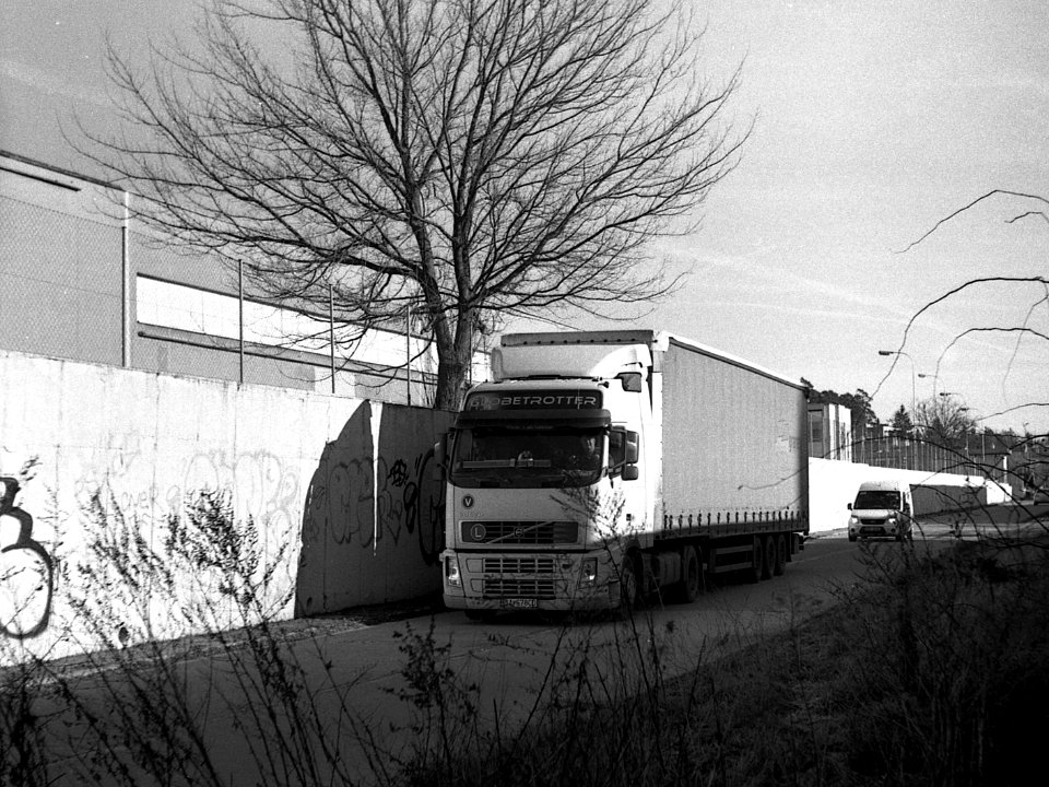 Contax D + Edixa-Iscotar - Truck