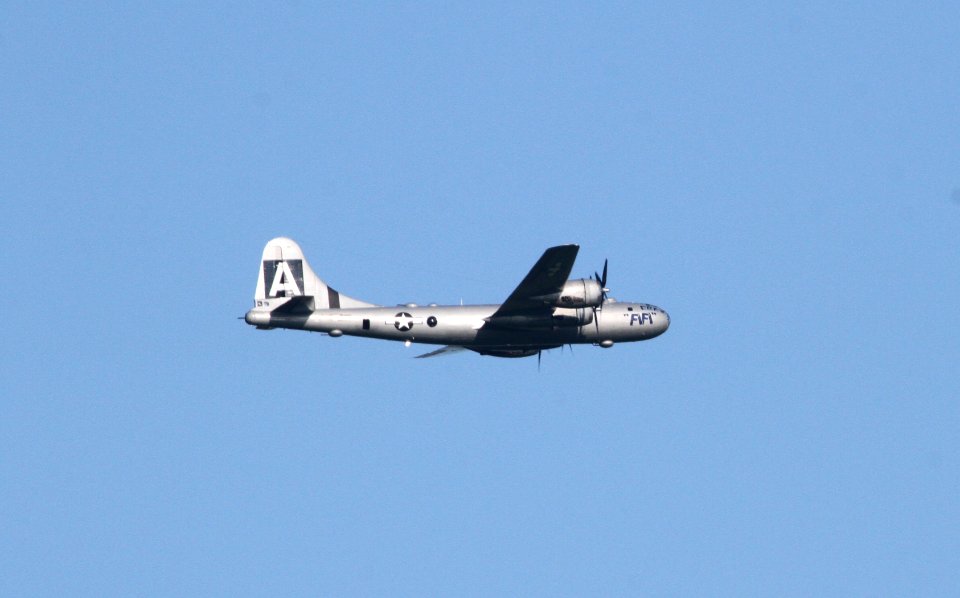 IMG 0487 c Boeing B-29 Superfortress (FiFi) Whispering Willows Kankakee Co IL 7-15-2015
