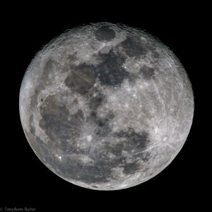 Waning Gibbous Moon 12/26/15 photo