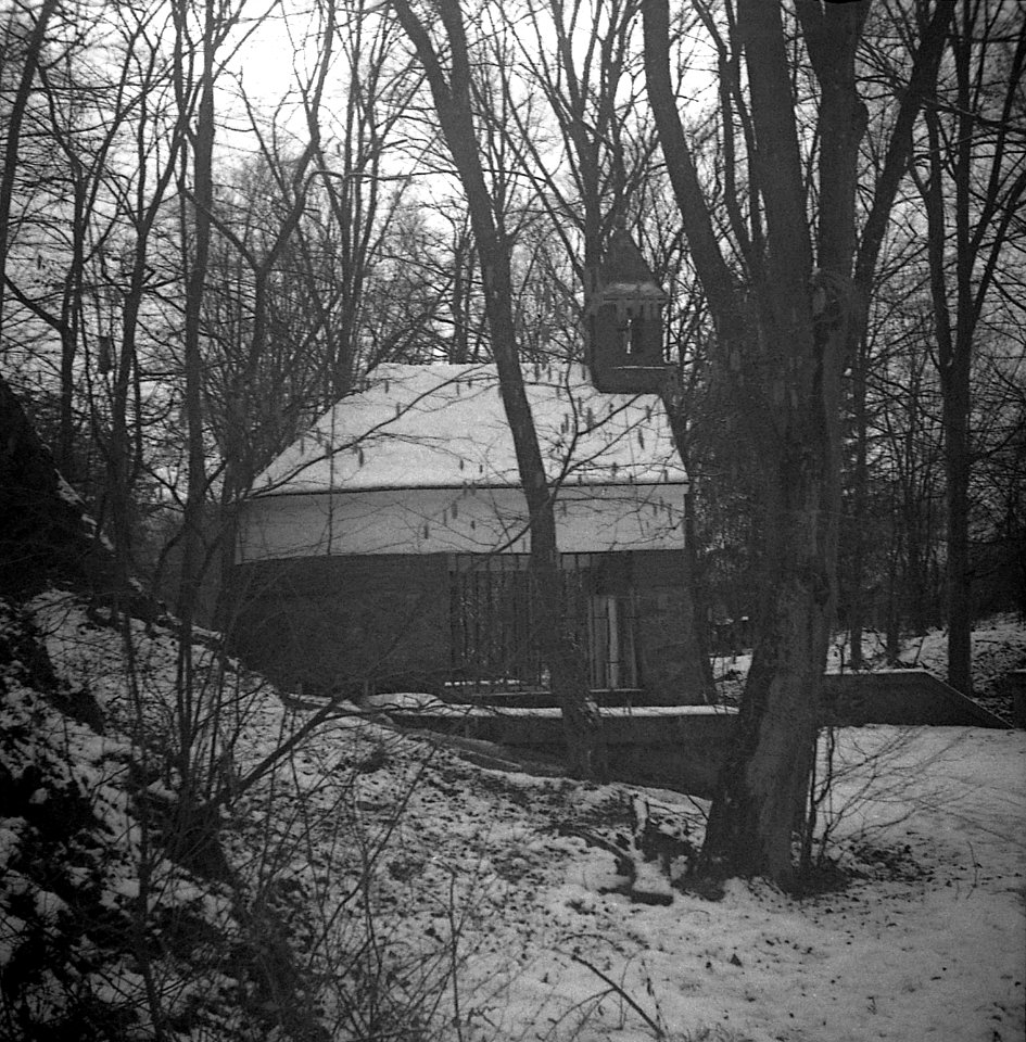Altix I - Chapel of At. Anthony in Brno-Lesná 01