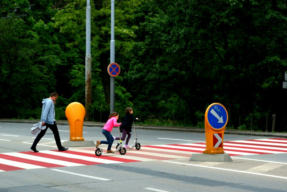 Sony Alpha A230 with Helios-44-2 - Crosswalk Scene