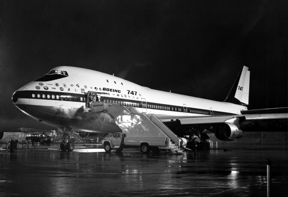 747 jet flight