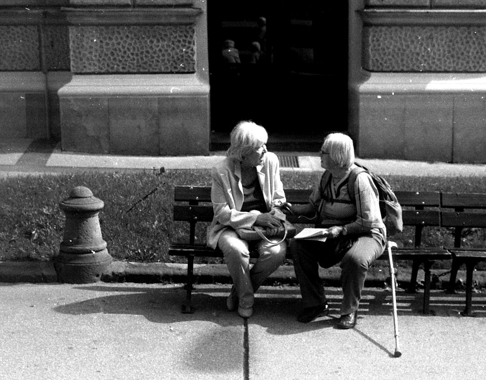 Canon EOS 30 - Old Ladies with a Map 2