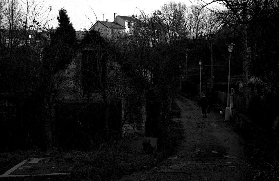 Kiev 4 + Jupiter-8 - Old Woman Entering Písečník Colony (former slums built in the and of 1920's) 06