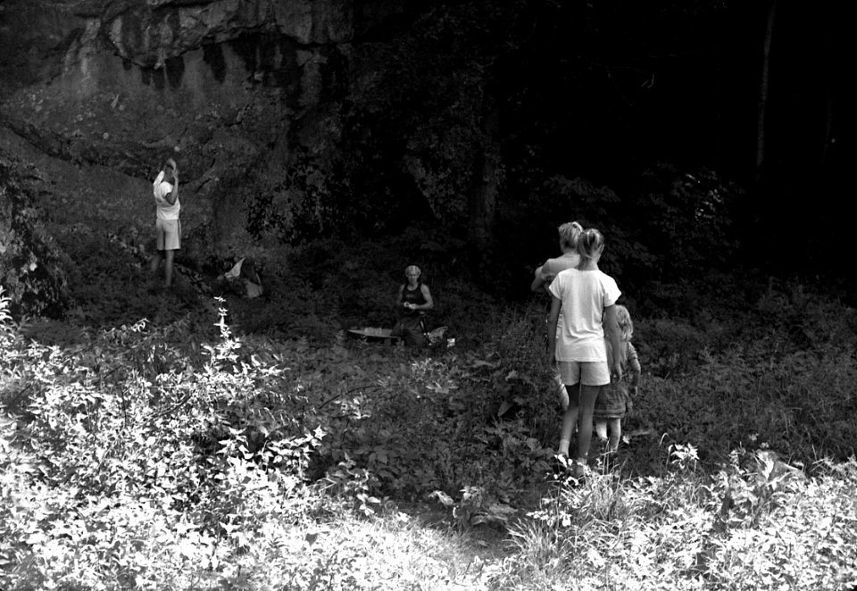 Agfa Optima 1a - Family at the Rock