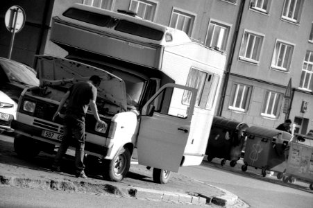 Praktica BC1 with Pentacon Prakticar 2,8/135 - Man Repairing His Old RV 2