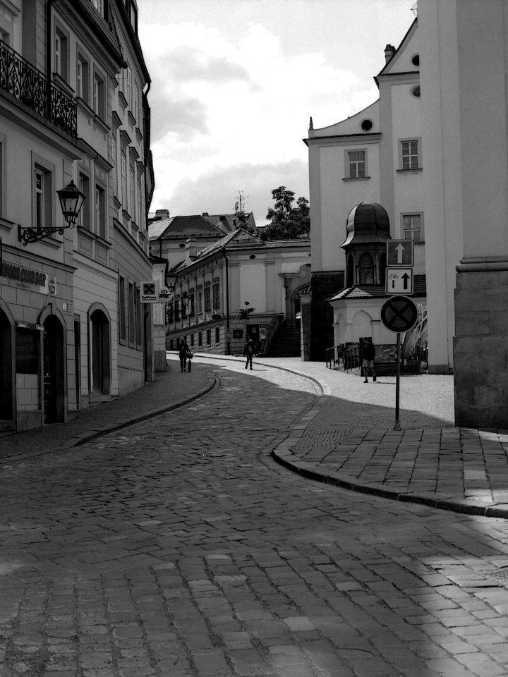 Canon EOS 30 with Canon EF 50mm f/1,8 II - Dominikánská Street
