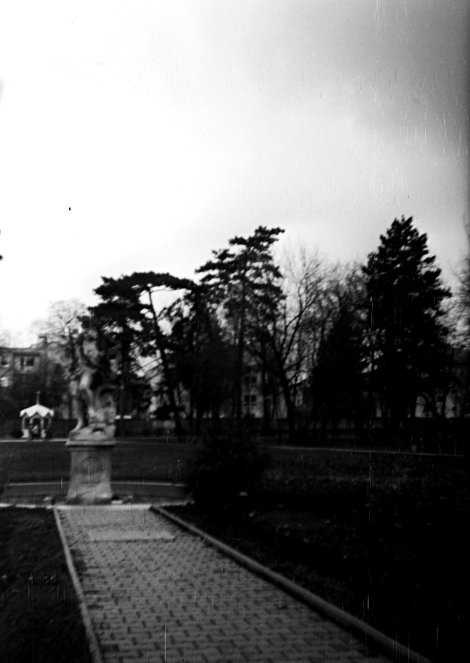 Zeiss Ikon Box Tengor - Psychiatric Hospital Černovice Tour 1