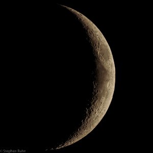 15% Illuminated Waxing Crescent Moon on 11-3-16