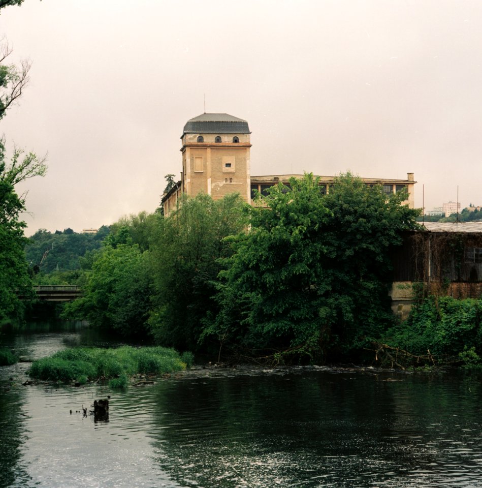 Pentacon Six + MC Biometar 2,8/120 - Svitava River and Abandoned Textile Factory