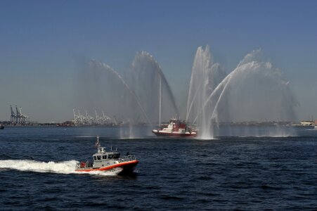 Water cityscape spray