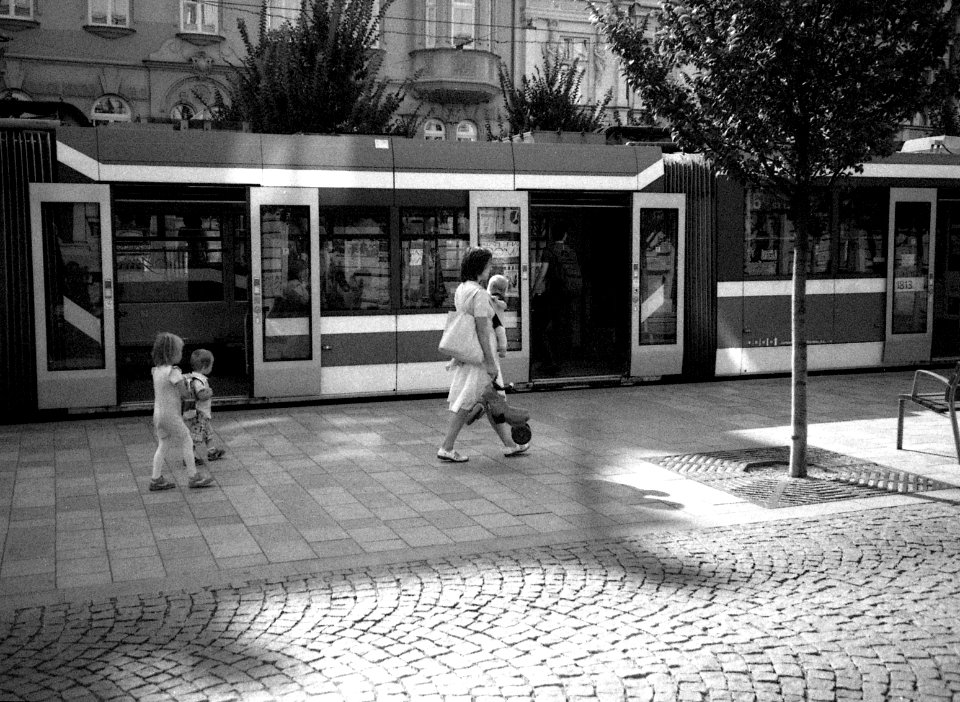 Pentax Zoom 70 - Mother and Kids next to the Tram