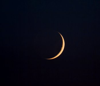 7% Full Waxing Crescent and Earthshine photo