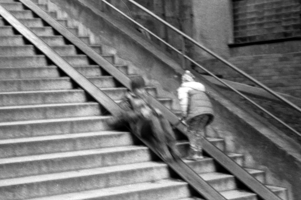 Canon Prima Zoom 80u - Kids Playing on the Stairs