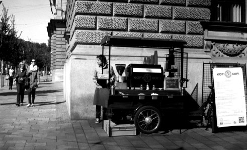 Zorki 4 + Industar-61 L/D - Street Café