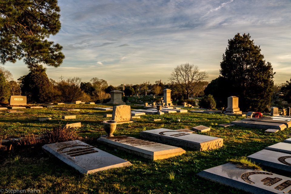 Riverside Cemetery