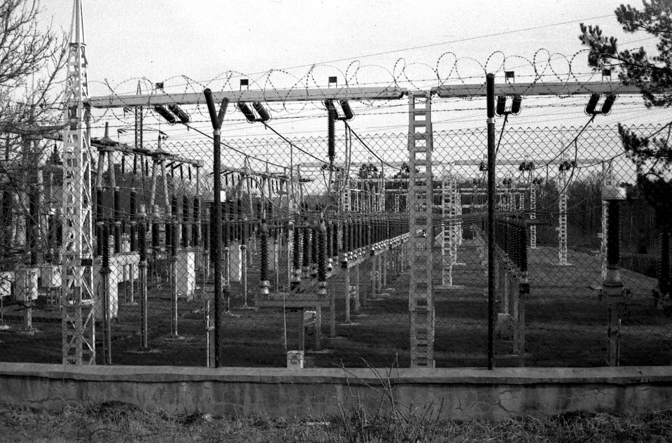 Lomo 135 VS - Some Electricity Facility