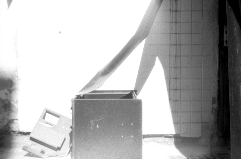 Pentacon Electra - Things and Shadows
