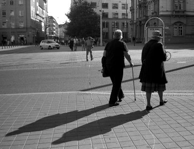 Elikon 35S - Sunday Street Stroll 1