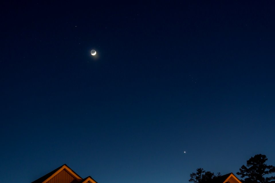 Hyades, Pleiades, Venus, and the Moon!