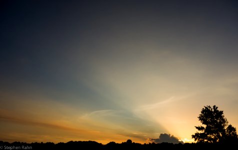 Crepuscular Rays over Swift-Cantrell Park