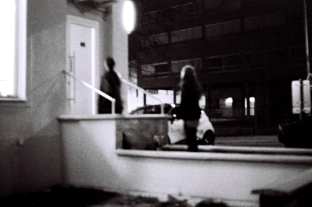 Canon EOS 30 - In front of a Café