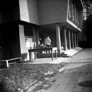 Altix I - Man at the Back of Psychiatic Clinic