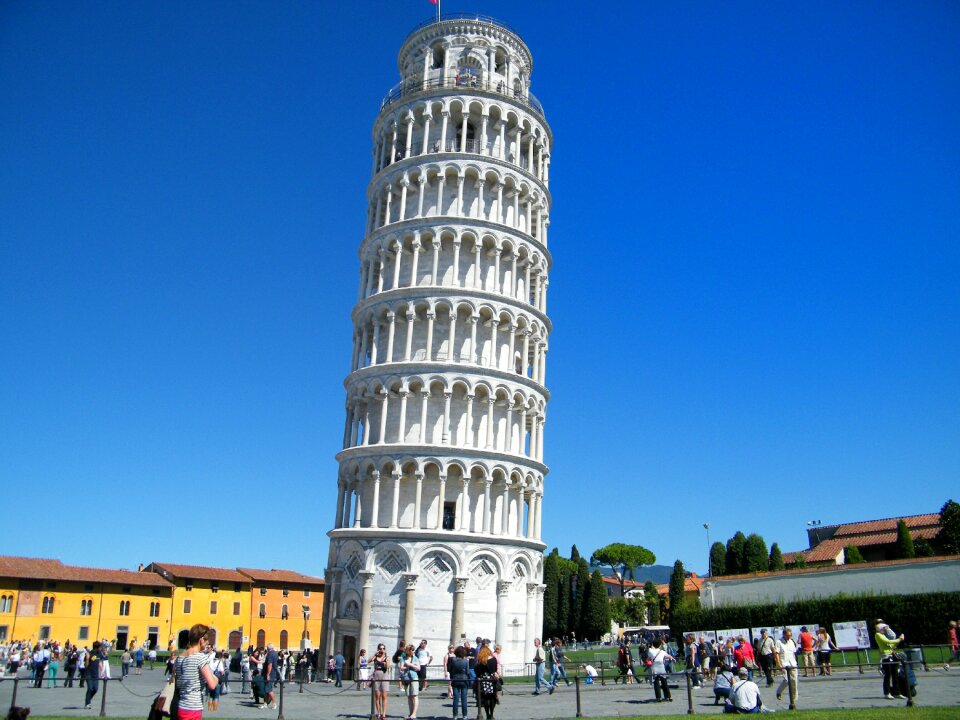 Pisan tower italy architecture