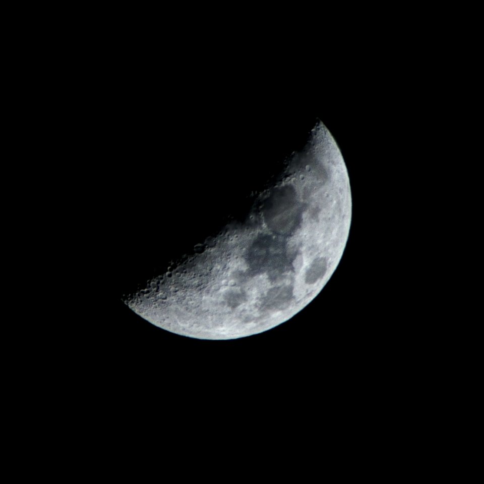 47% Illuminated Waxing Crescent