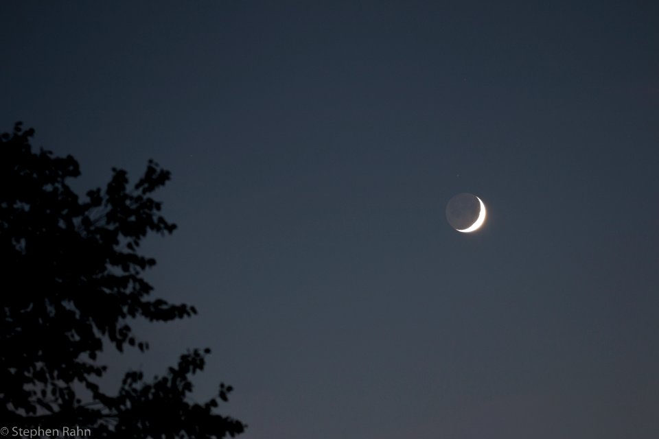 13% Full Waxing Crescent Moon on 9-4-16