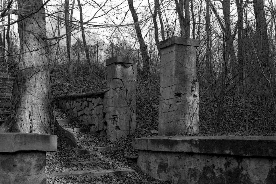 Canon EOS 30 - St. Anthony's Chapel and Sourroundings (Brno-Lesná) 12
