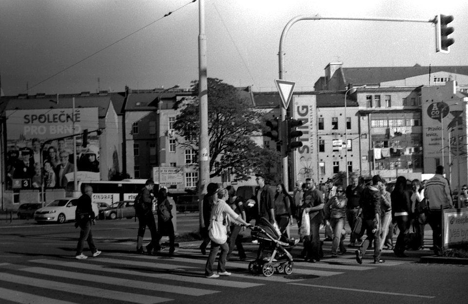 Elikon 35S - Sunday Street Stroll 2