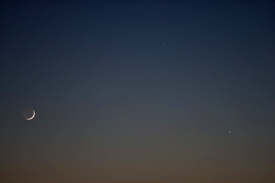 4% Waxing Crescent, Mercury, and Venus