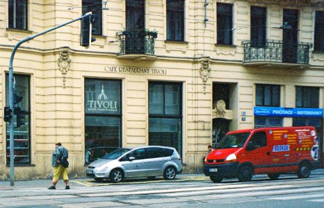 Vilia - Fat Man Crossing the Street