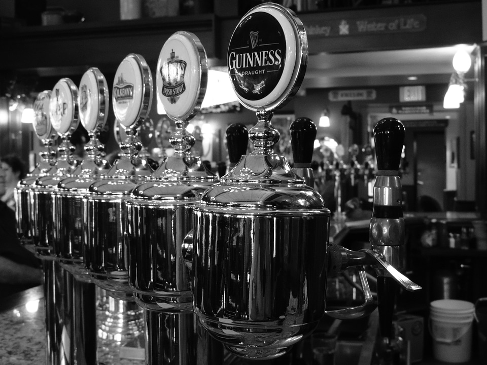Faucet restaurant alcohol