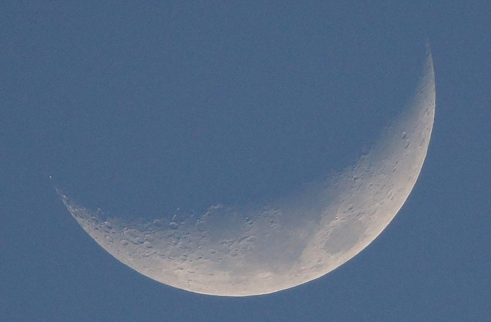 Day 89 - Daytime Moon