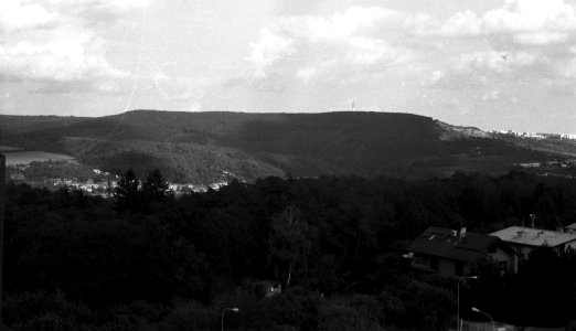 Exa + Tessar 2,8/50 - Hády Hill