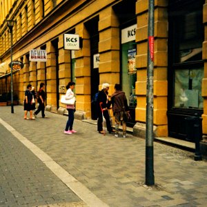 Kiev 4 + Jupiter-12 35/2,8 - People at a Shop Windows