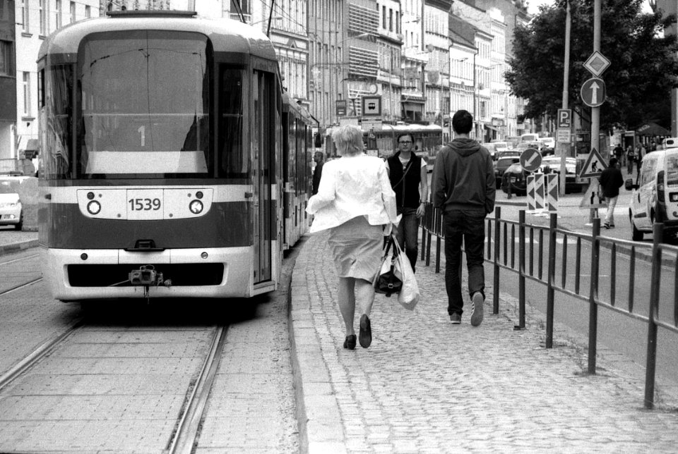 Praktica BC1 with Pentacon Prakticar 2,8/135 - Tram Arrival