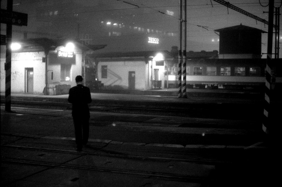 Praktica BC1 - Railway Station in Foggy Night 06